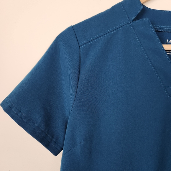 Jaanuu Relaxed Three Pocket Short Sleeve Scrub Top Teal Blue Green Sz S - Picture 2 of 10